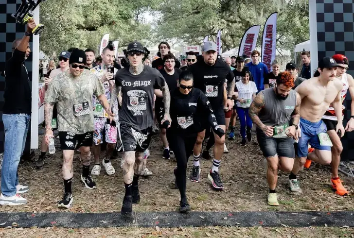 Travis Barker leading running group