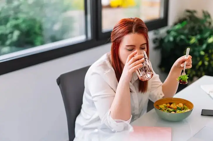 Can drinking water before eating really help you lose weight?
