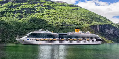 The Creepy ‘Mind Trick’ Cruise Ships Use to Keep Passengers Smiling